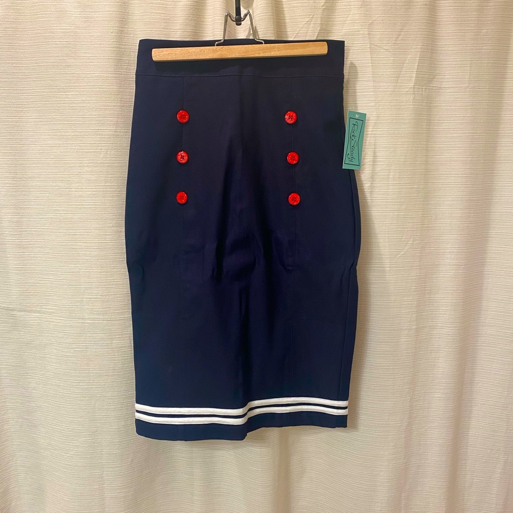 Women’s Pencil Skirt